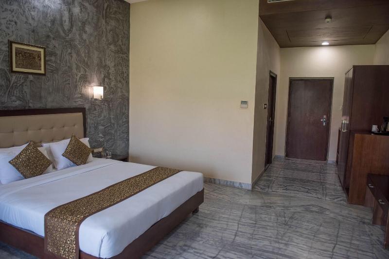 Sun Hotel And Resort image