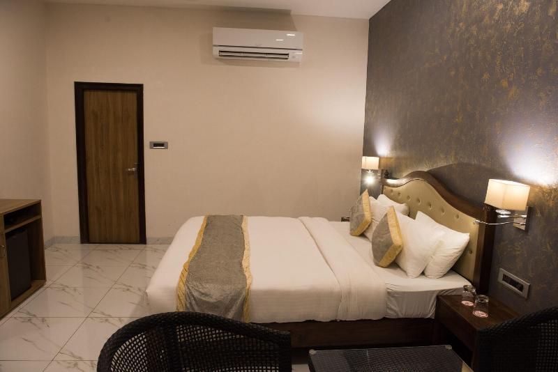 Sun Hotel And Resort image