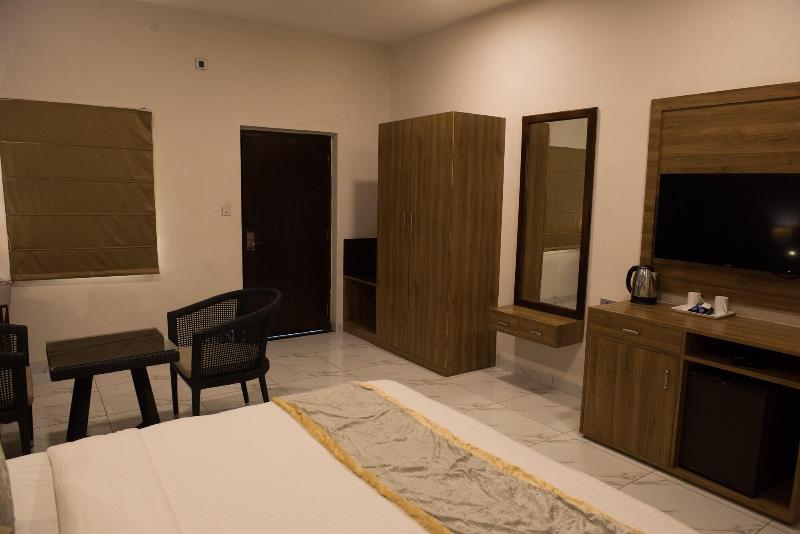 Sun Hotel And Resort image