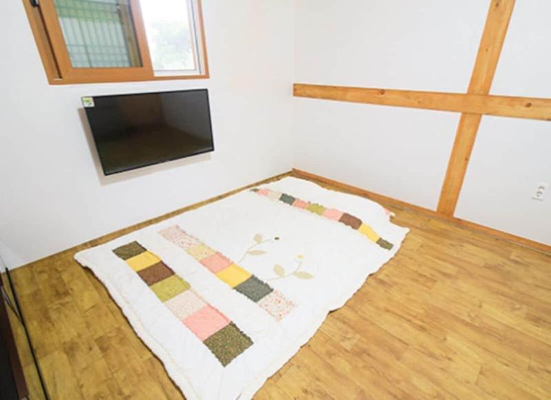 Suncheon Moonlight Love Hanok Pension image