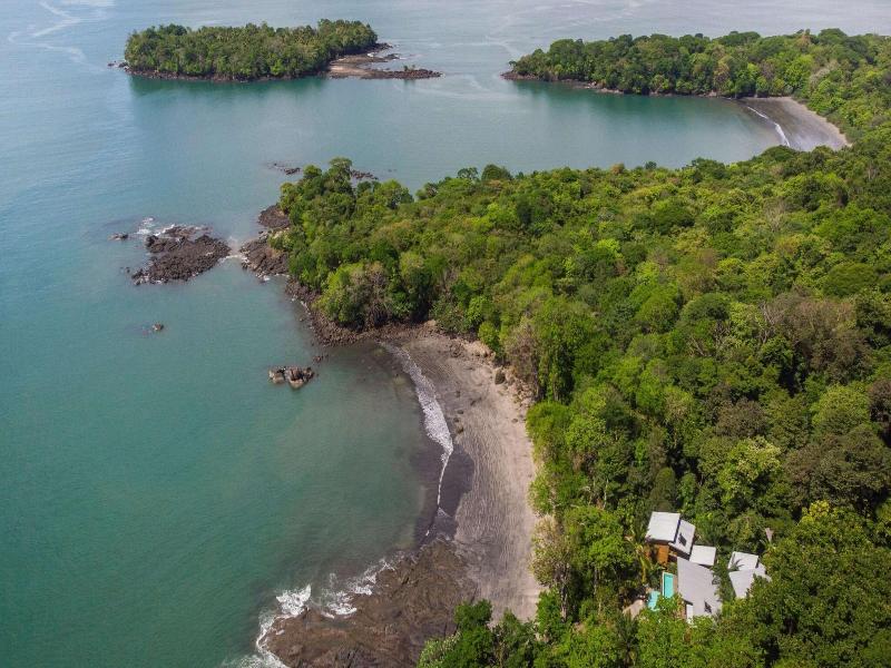 Isla Palenque image