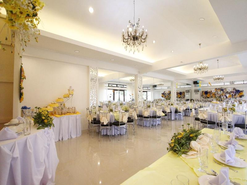 Islands Hotel image
