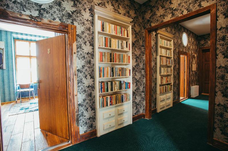 Divná Pani Luxury Gallery Rooms image