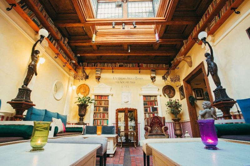 Divná Pani Luxury Gallery Rooms image