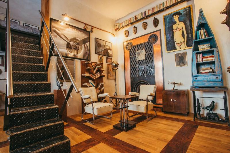 Divná Pani Luxury Gallery Rooms image
