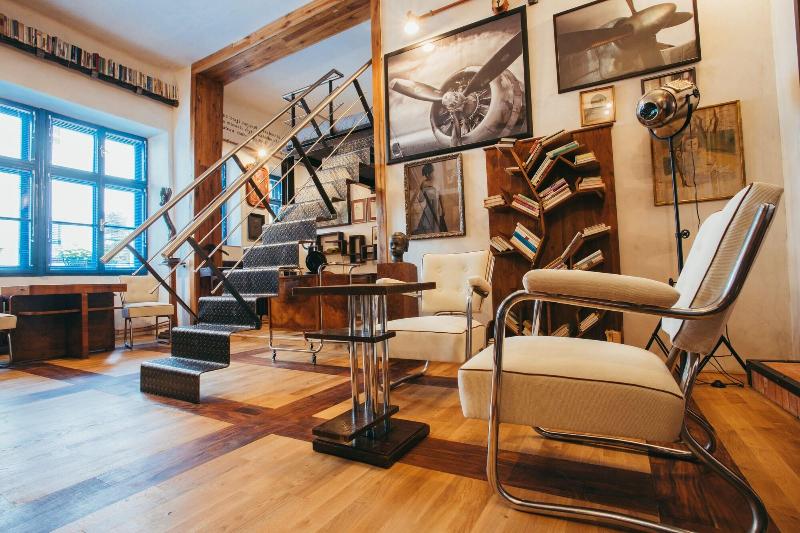 Divná Pani Luxury Gallery Rooms image