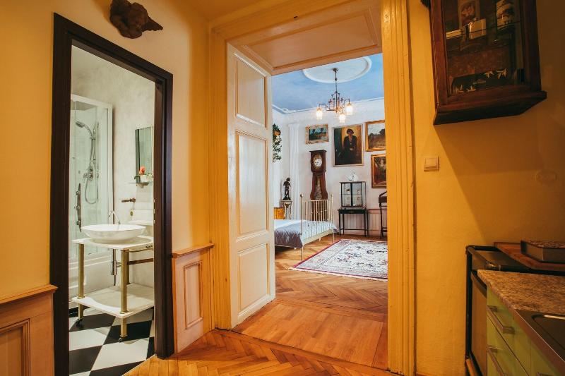 Divná Pani Luxury Gallery Rooms image