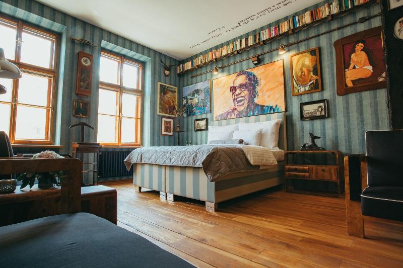 Divná Pani Luxury Gallery Rooms image