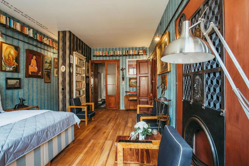 Divná Pani Luxury Gallery Rooms image