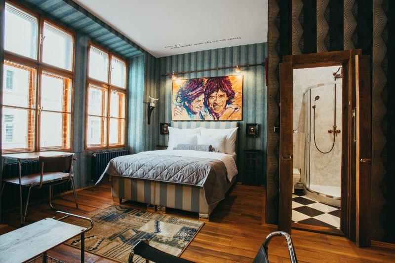 Divná Pani Luxury Gallery Rooms image
