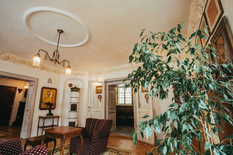 Divná Pani Luxury Gallery Rooms image