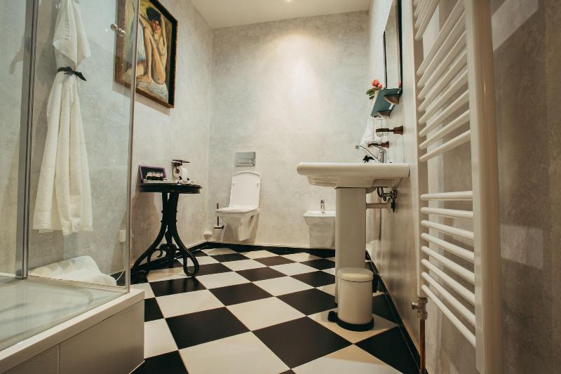 Divná Pani Luxury Gallery Rooms image