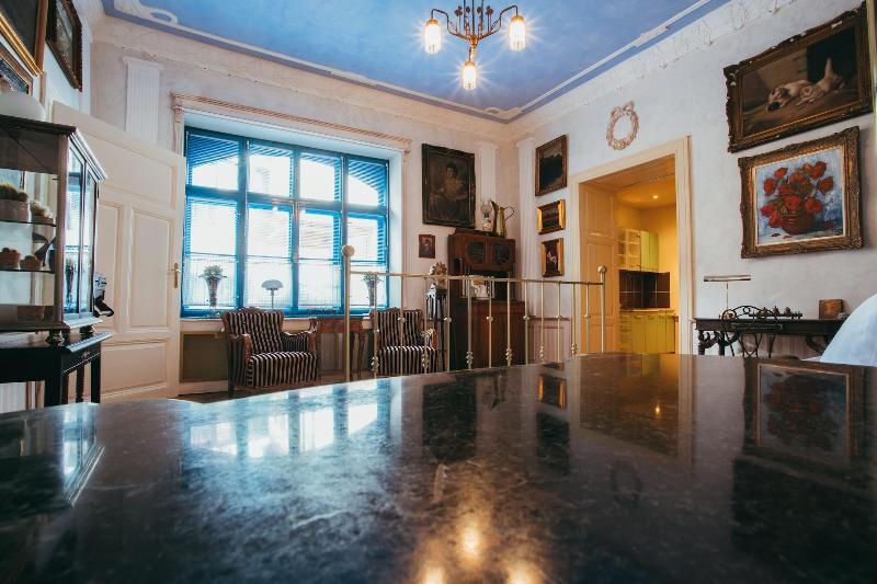 Divná Pani Luxury Gallery Rooms image