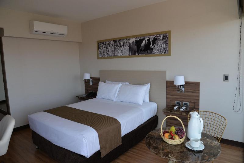 Dm Hoteles Moquegua image