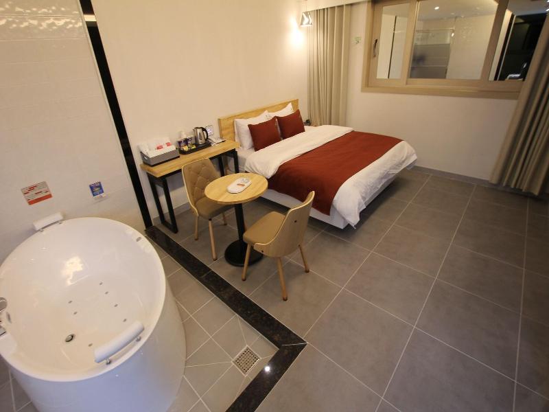 Jade Hotel Ulsan image
