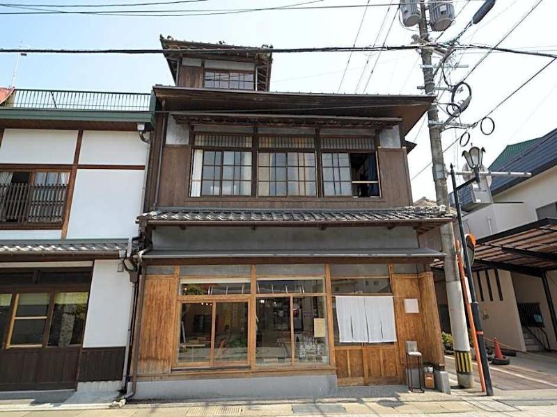 Taketa Station Hostel Cue image