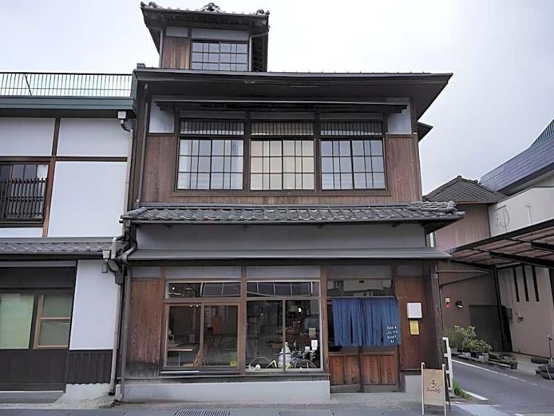 Taketa Station Hostel Cue image