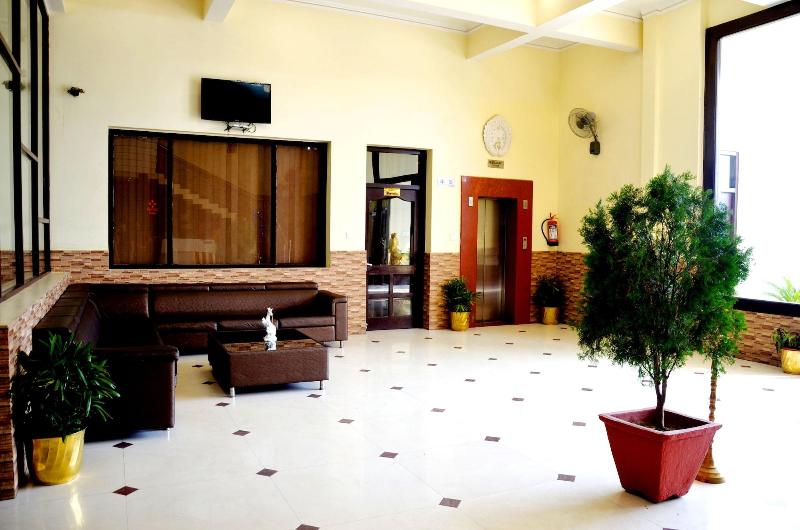 Taraji Resort Hotel And Restaurant image