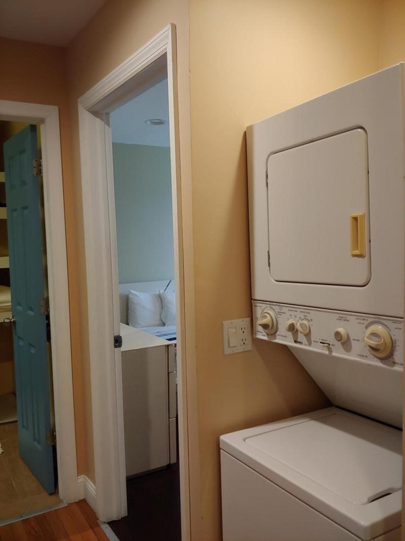 Jones Beach Hotel image