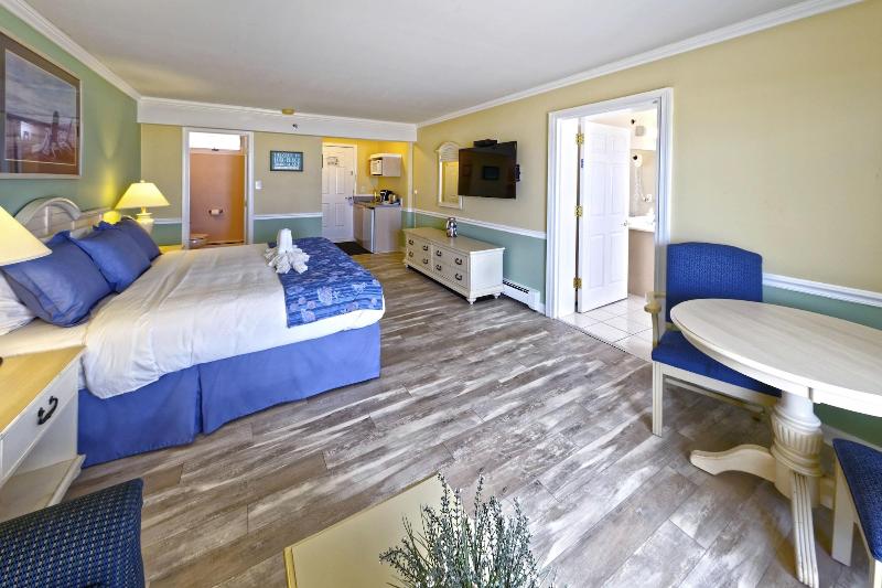 Drifting Sands Oceanfront Hotel image