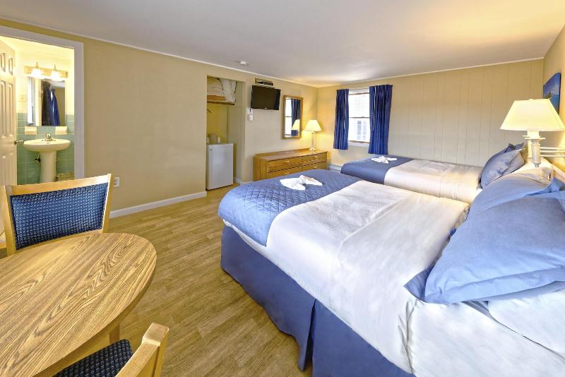 Drifting Sands Oceanfront Hotel image