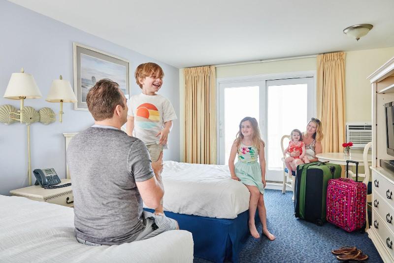 Drifting Sands Oceanfront Hotel image