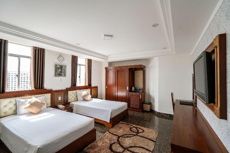 Duc Long Gia Lai Hotels & Apartment image