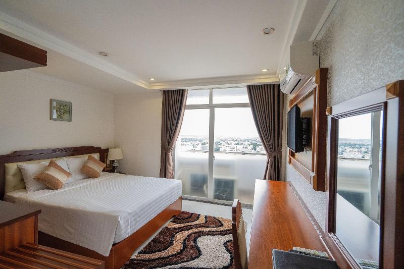 Duc Long Gia Lai Hotels & Apartment image