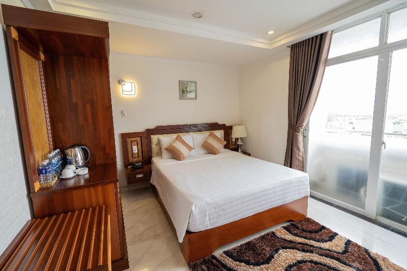 Duc Long Gia Lai Hotels & Apartment