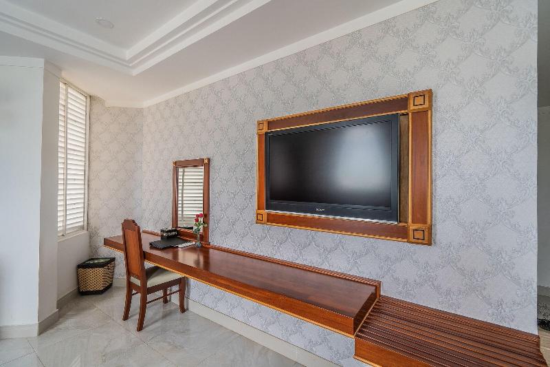 Duc Long Gia Lai Hotels & Apartment image