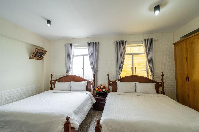 Duc Long Gia Lai Hotels & Apartment image