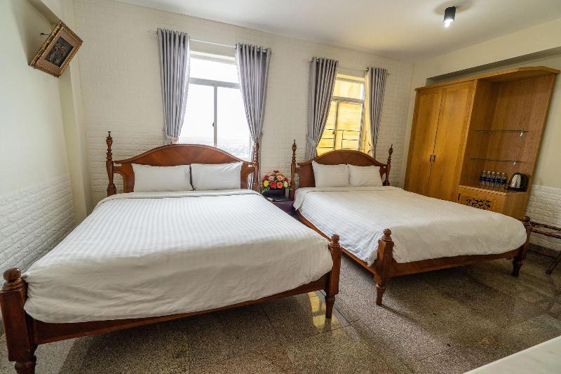 Duc Long Gia Lai Hotels & Apartment image