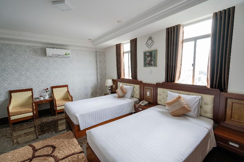 Duc Long Gia Lai Hotels & Apartment image