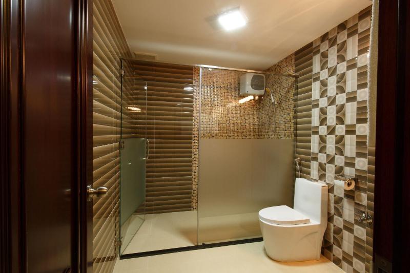 Duc Long Gia Lai Hotels & Apartment image