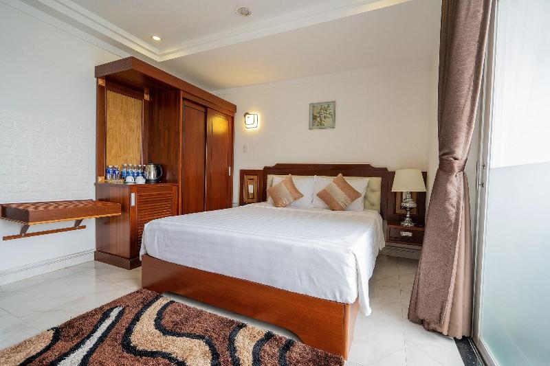 Duc Long Gia Lai Hotels & Apartment image