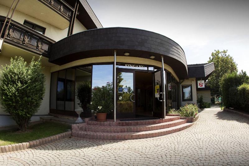 Tennis- und Freizeitzentrum Neudörfl image
