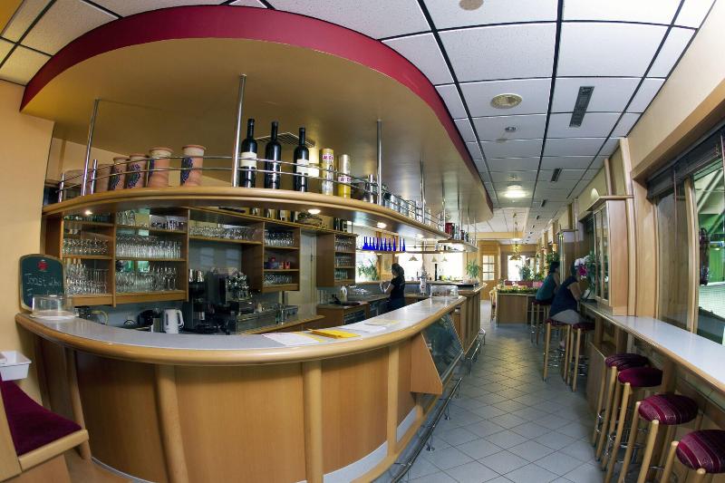 Tennis- und Freizeitzentrum Neudörfl image