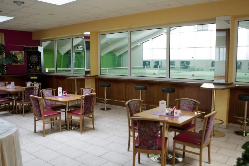 Tennis- und Freizeitzentrum Neudörfl image