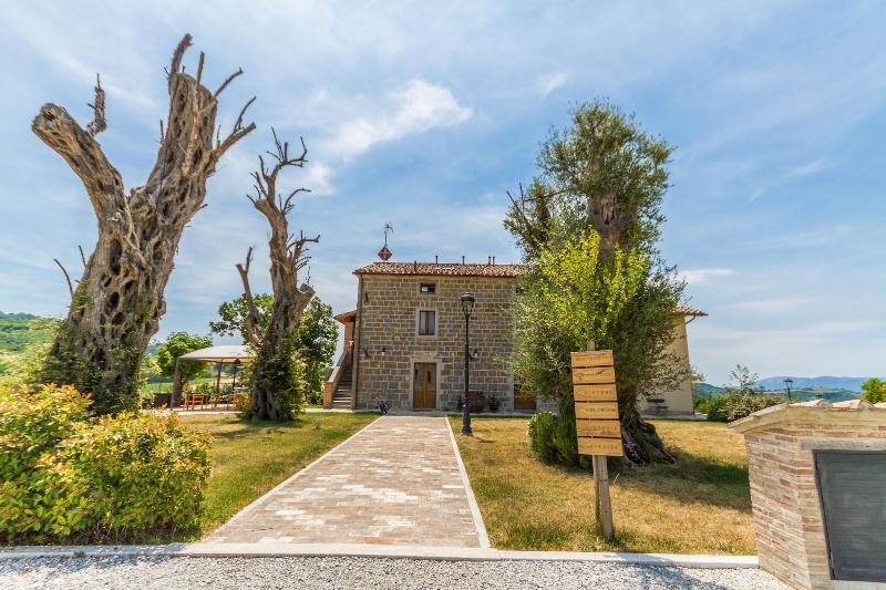 Tenuta Borgo Santa Cecilia image