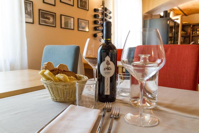 Tenuta Borgo Santa Cecilia image