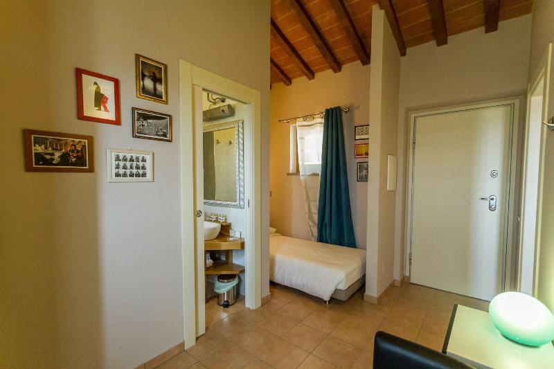 Tenuta Borgo Santa Cecilia image