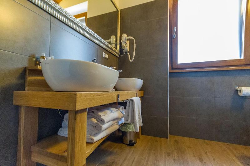 Tenuta Borgo Santa Cecilia image