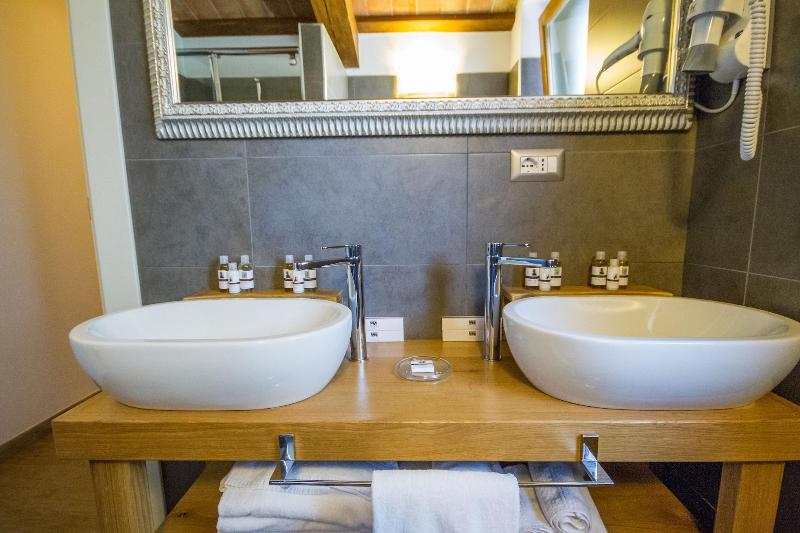 Tenuta Borgo Santa Cecilia image