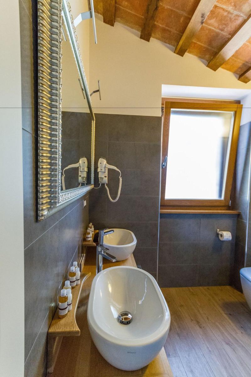 Tenuta Borgo Santa Cecilia image