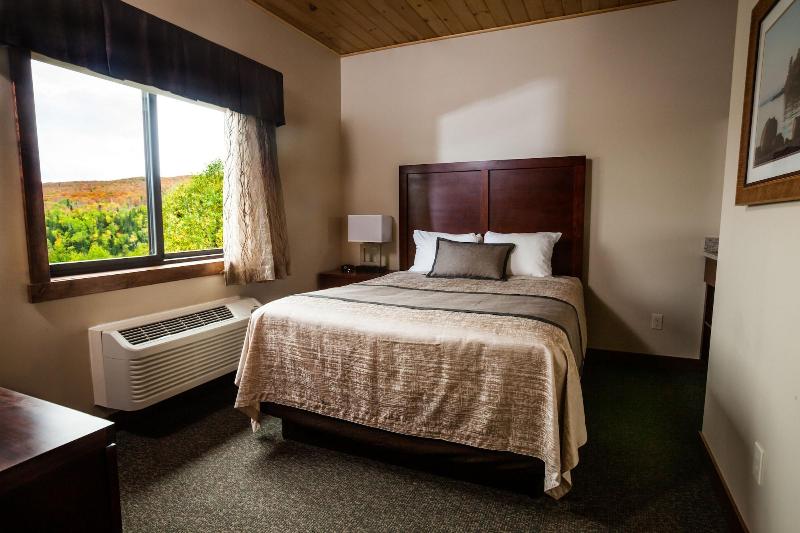 Eagle Ridge Resort At Lutsen Mountains image