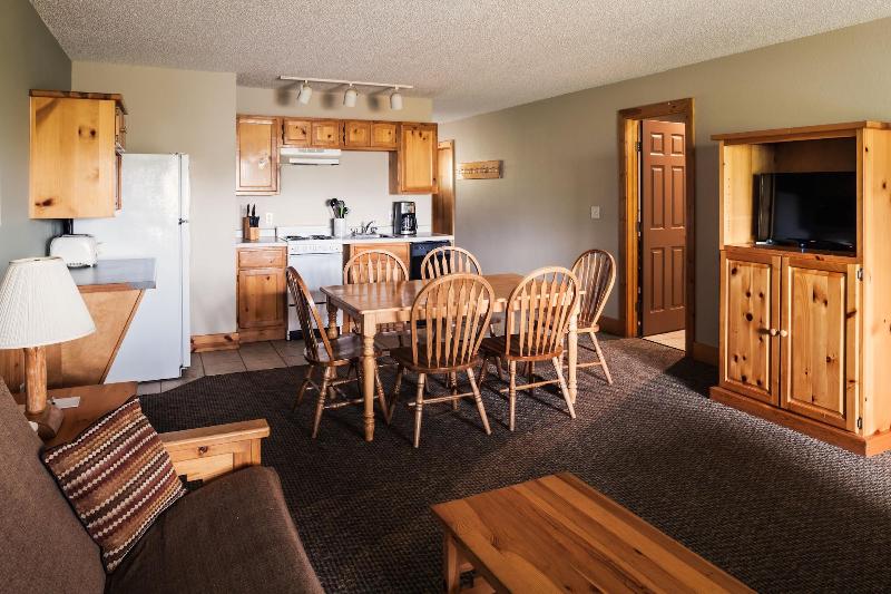 Eagle Ridge Resort At Lutsen Mountains image