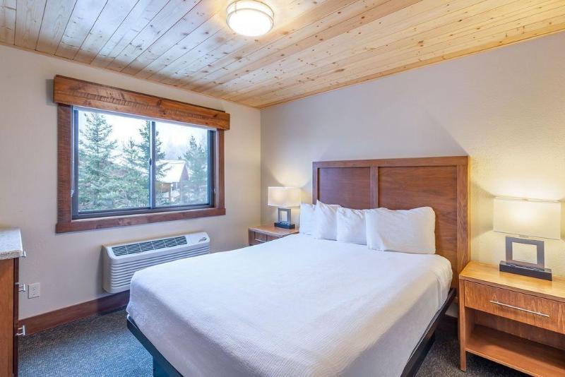 Eagle Ridge Resort At Lutsen Mountains image