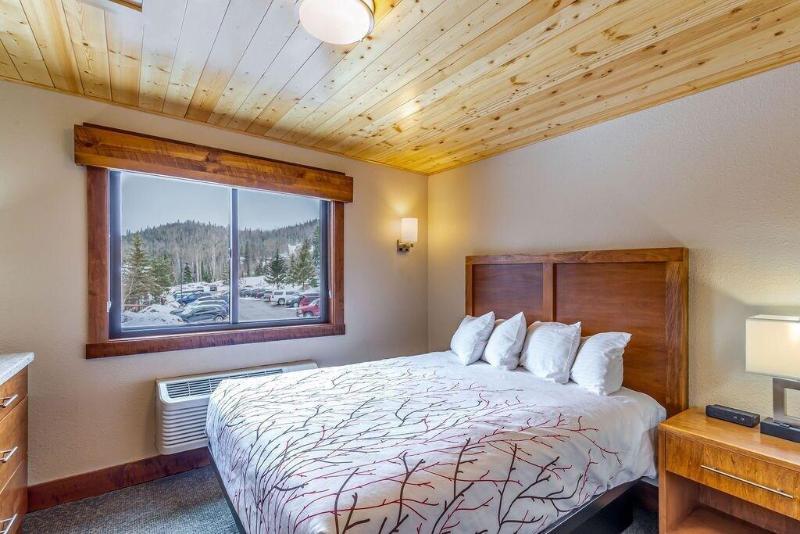 Eagle Ridge Resort At Lutsen Mountains image