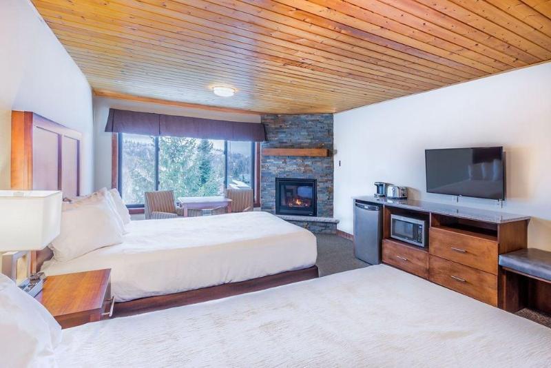 Eagle Ridge Resort At Lutsen Mountains image