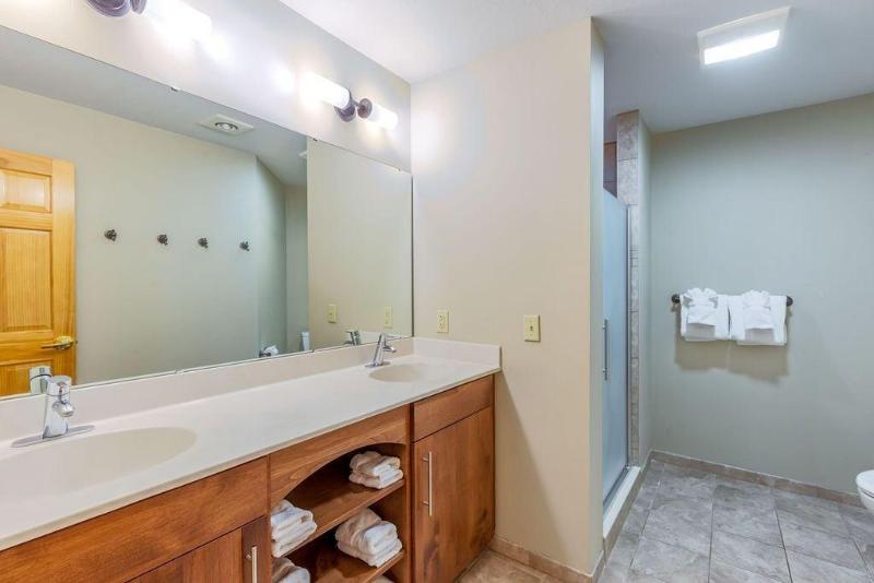 Eagle Ridge Resort At Lutsen Mountains image